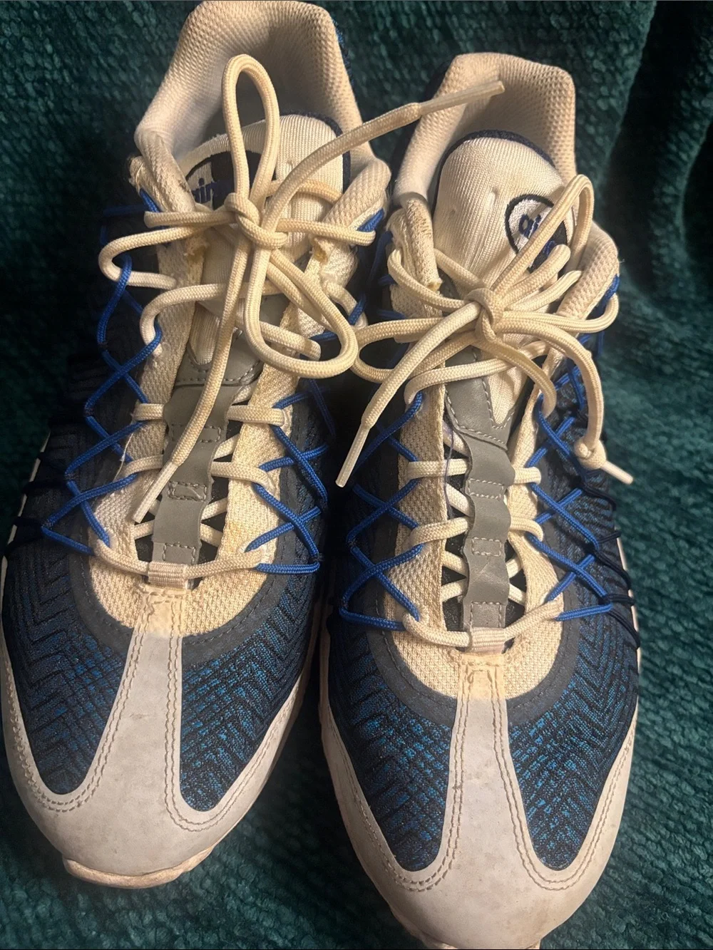 Nike Men's Sneakers in Blue, Cream, Gray